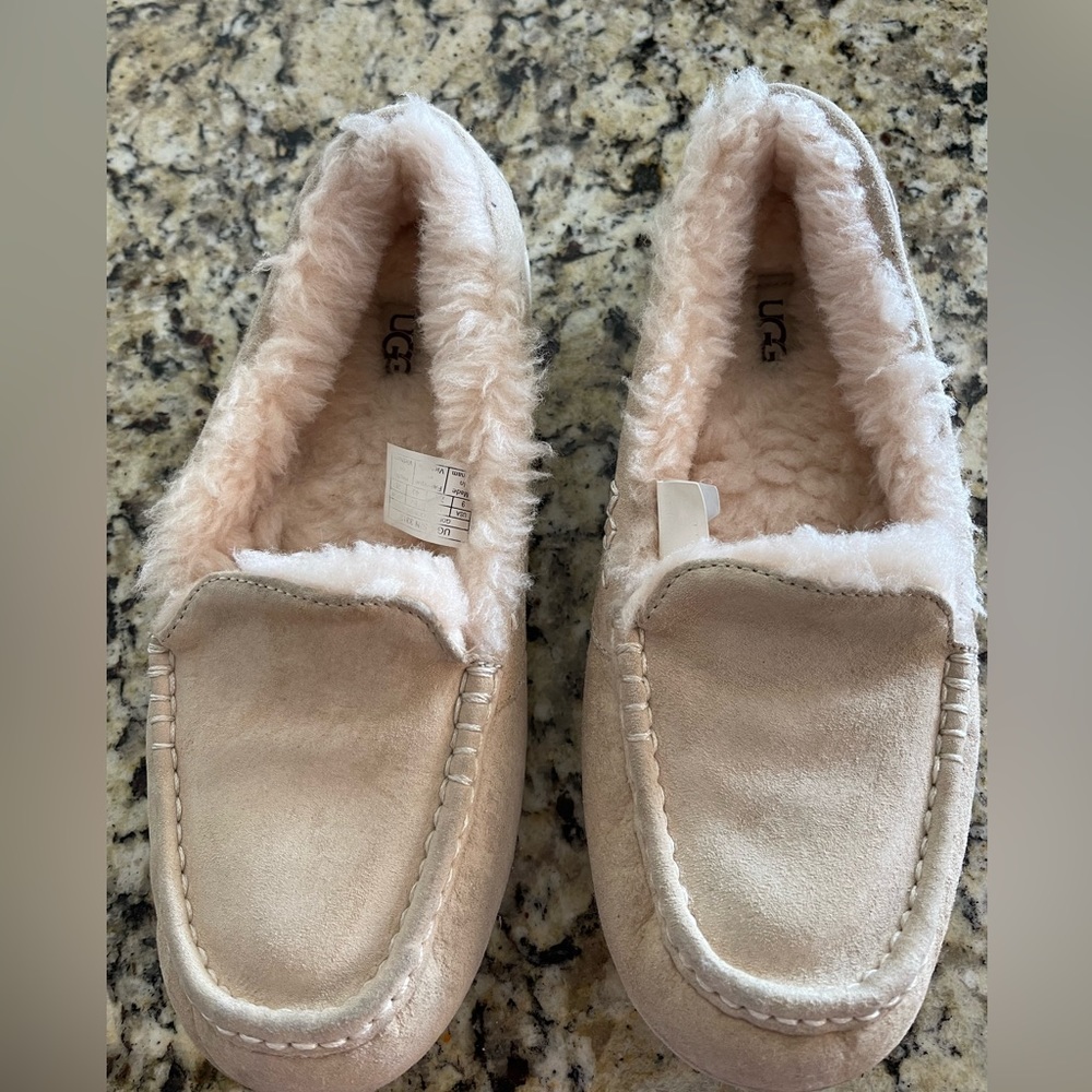 Ugg Ansley Womens Size 8-9